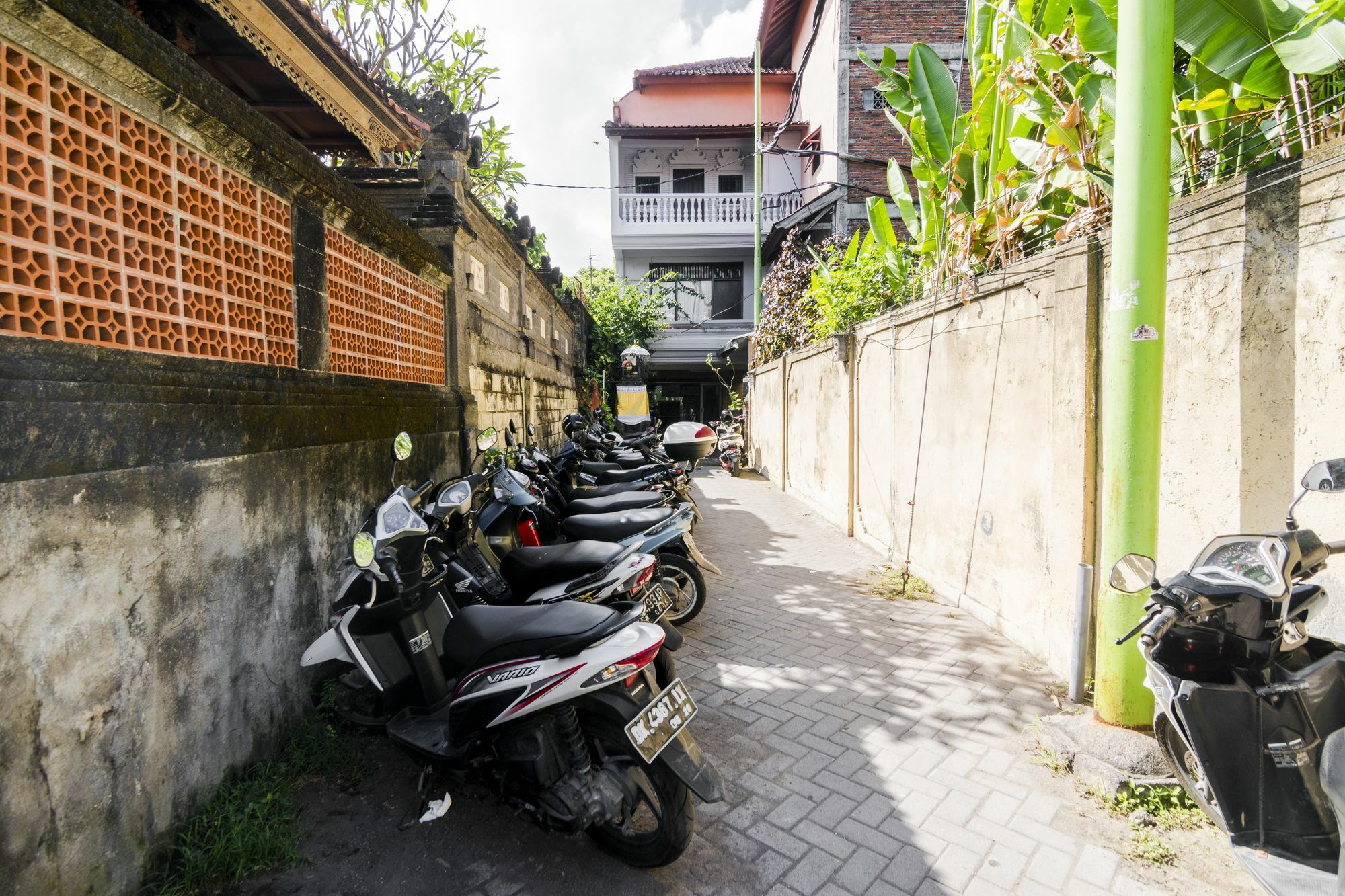 Reddoorz @ Poppies Lane 1 Hotel Kuta  Luaran gambar